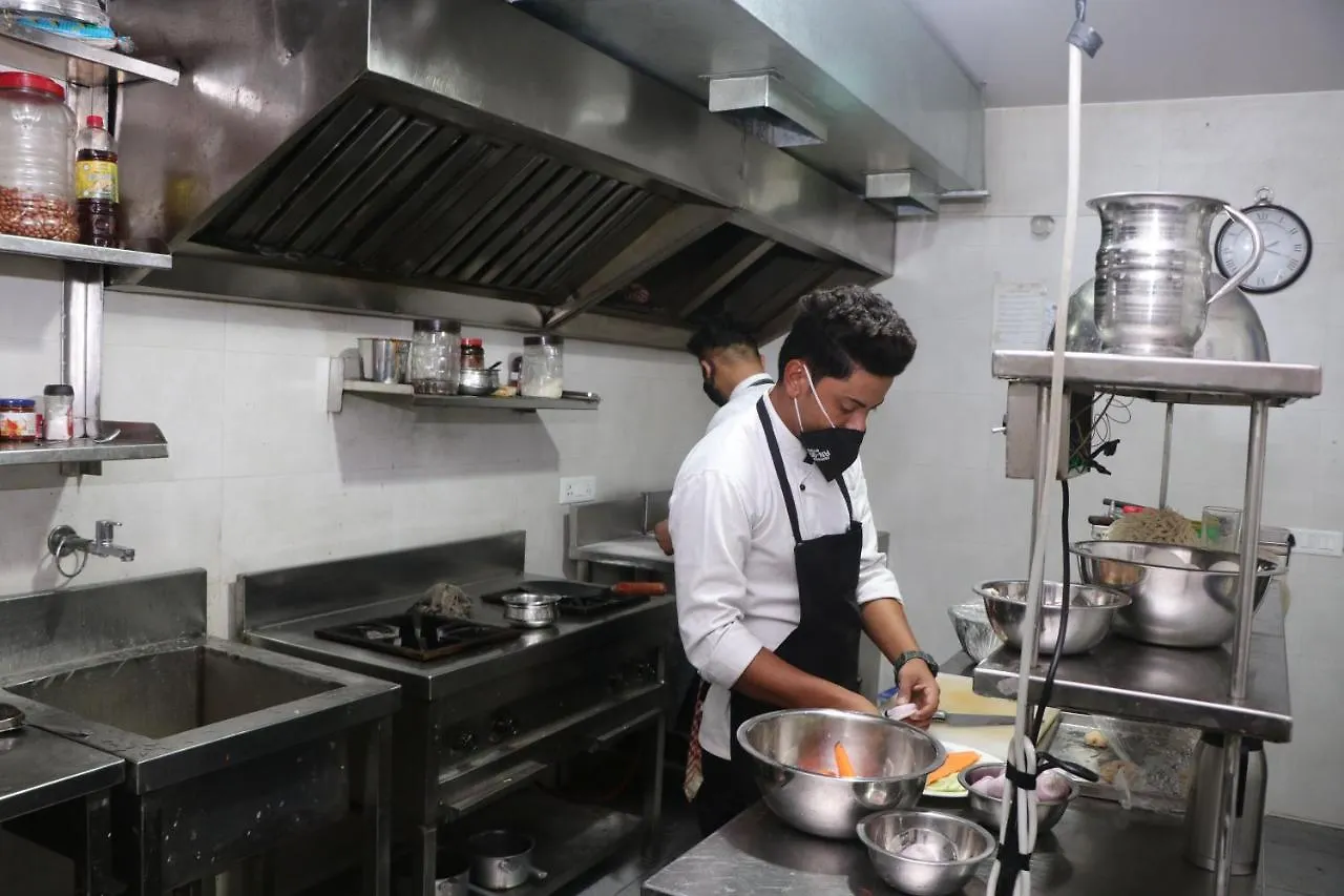 Hotel Hamilton Zirakpur