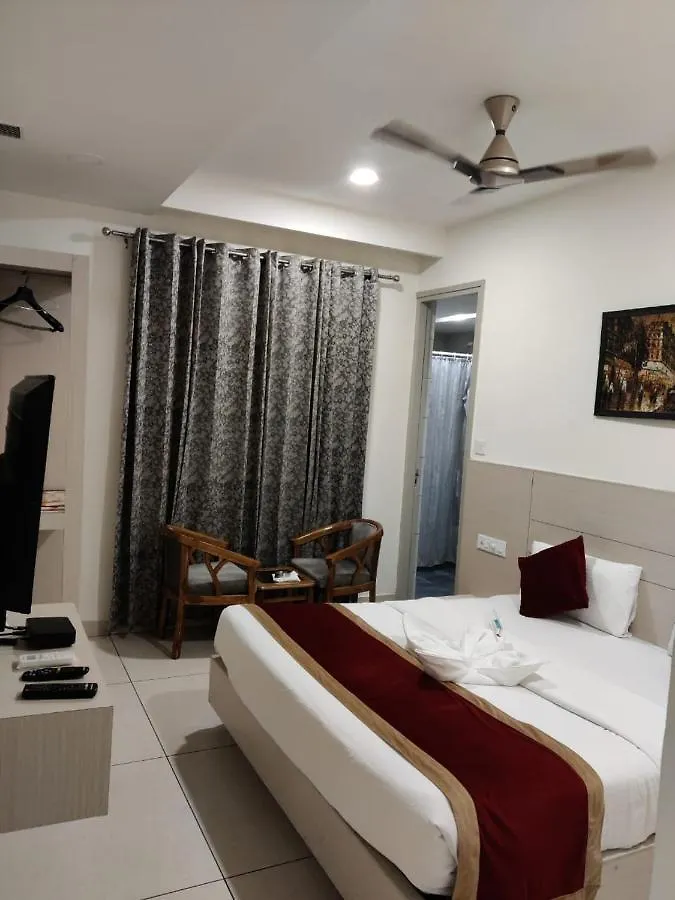 Hotel Hamilton Zirakpur 0*,  India