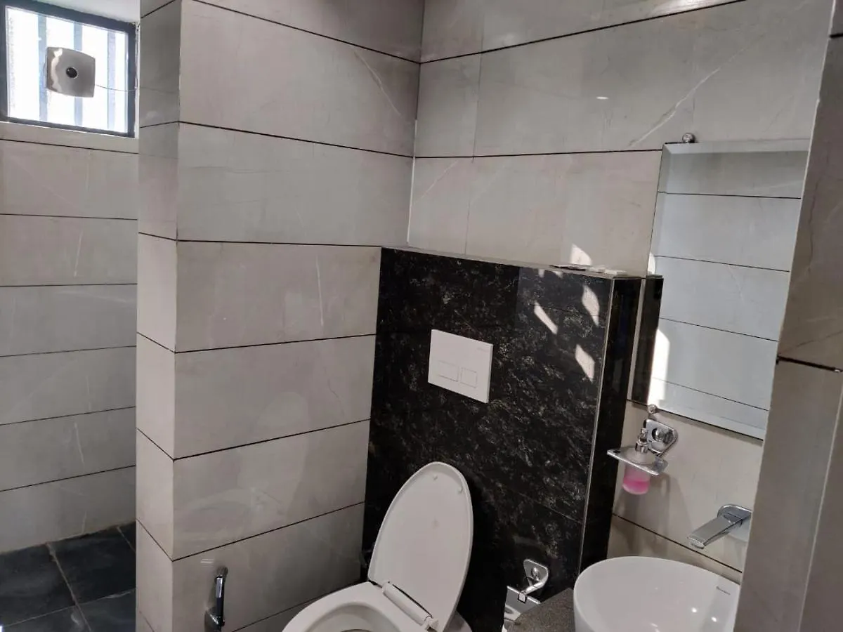 Hotel Hamilton Zirakpur